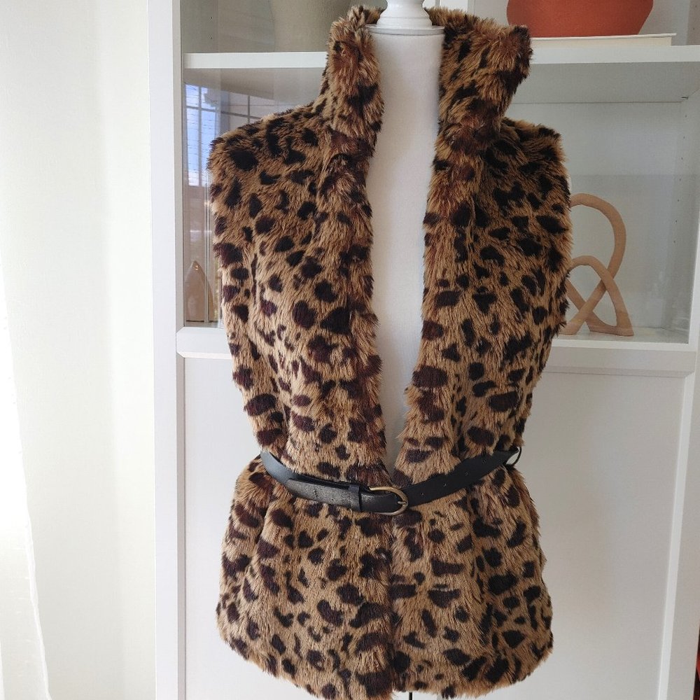 NWT Leopard Faux Fur Vest - Size Small - Picture 4 of 8